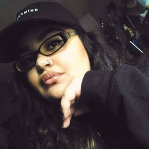 Meet your Posher, Iliana